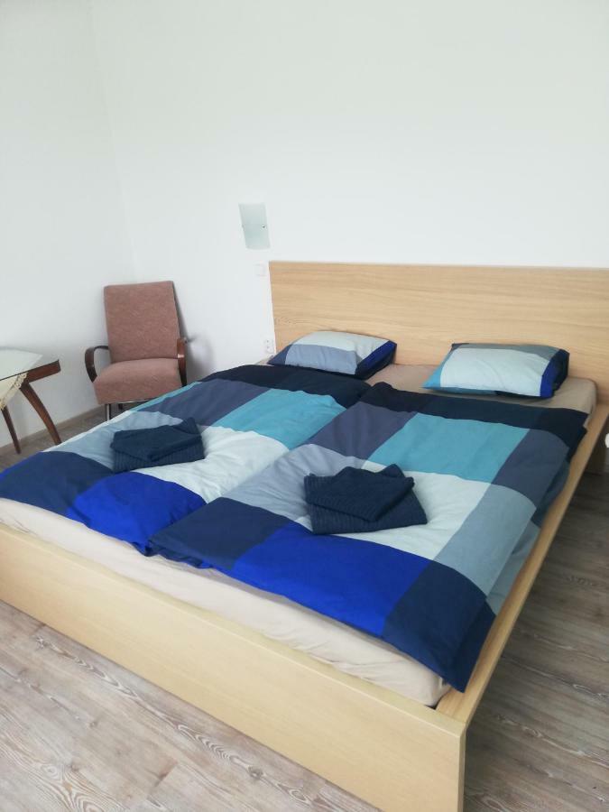 זנוימו Apartmany Pod Divadlem מראה חיצוני תמונה