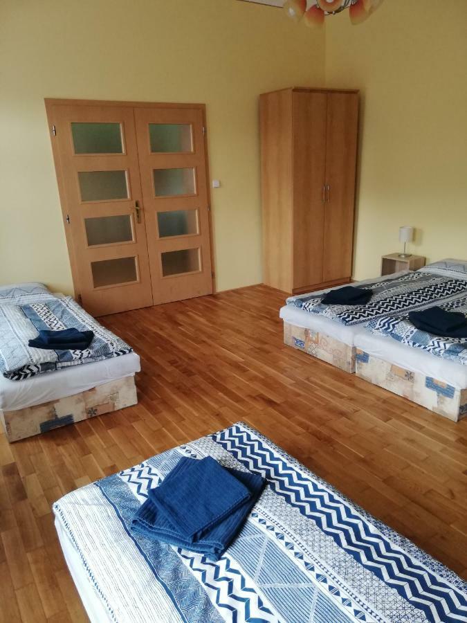 זנוימו Apartmany Pod Divadlem מראה חיצוני תמונה